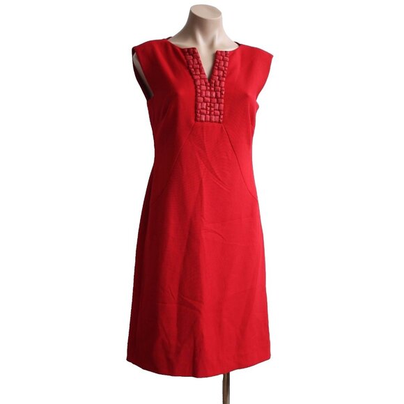 TAHARI Arthur S. Levine Dress Size 2 Red V neck Embellished Neckline - Picture 1 of 7